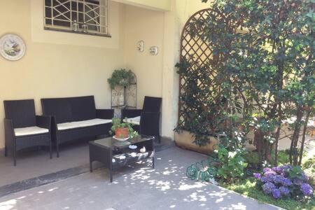 Residence Apuamare Pietrasanta Buitenkant foto